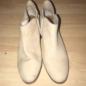 Sam Edelman Shoes - Women’s size 8 Sam Edelman leather Chelsea booties Sam Edelman Shoes - Women’s size 8 Sam Edelman leather Chelsea booties